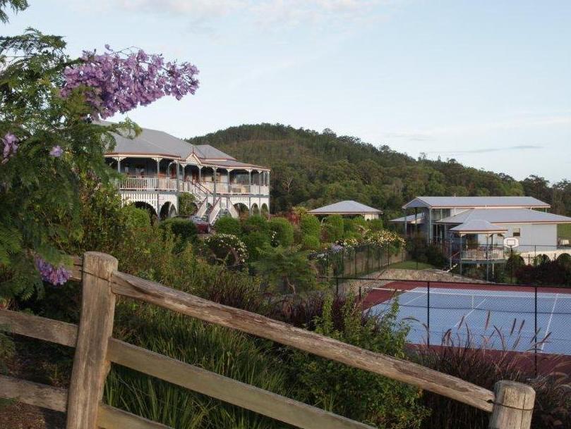 Jacaranda Creek Farmstay & B&B Sunshine Coast Exterior photo